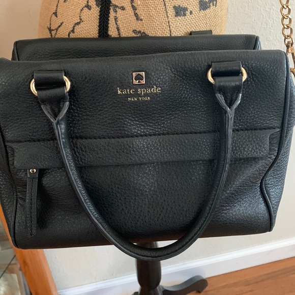 kate spade Handbags - Kate spade leather handbag.